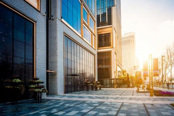 智慧校園方案報(bào)價(jià)：成本效益分析與長效運(yùn)營建議